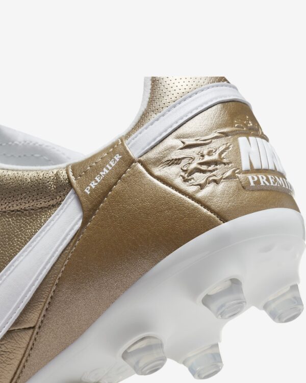 NikePremier 3