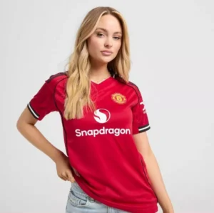 חולצות כדורגל נשים