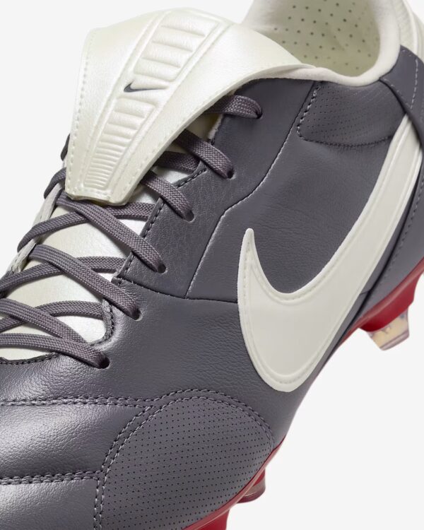Nike Premier 3