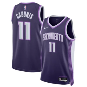גופיית NBA סאבוניס סקרמנטו קינגס – Purple City Edition 2025/26 | HOOPERS