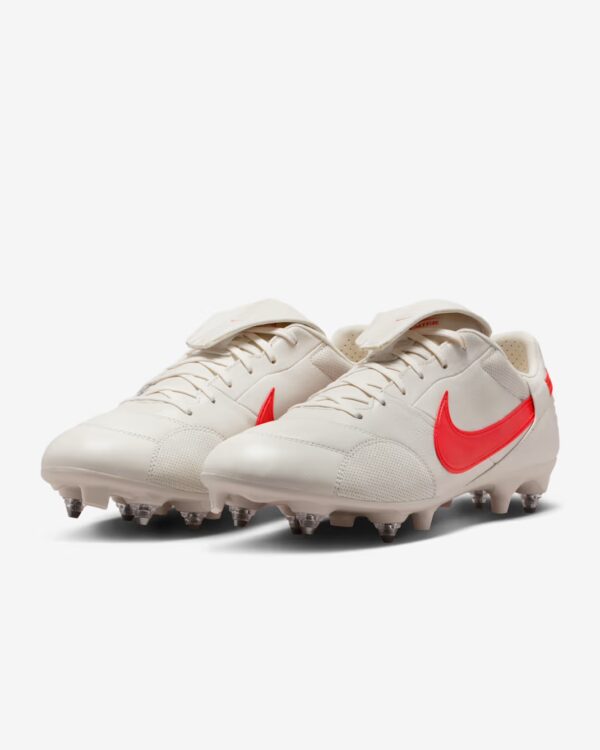 Nike Premier 3