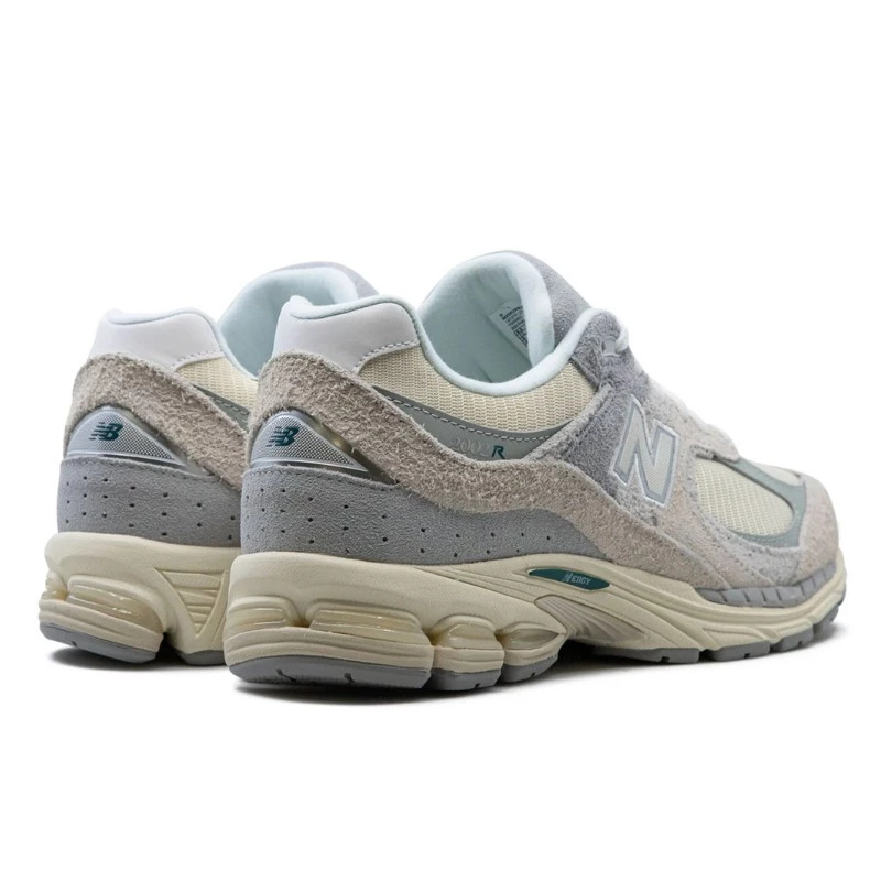 New Balance 2002r Linen 1