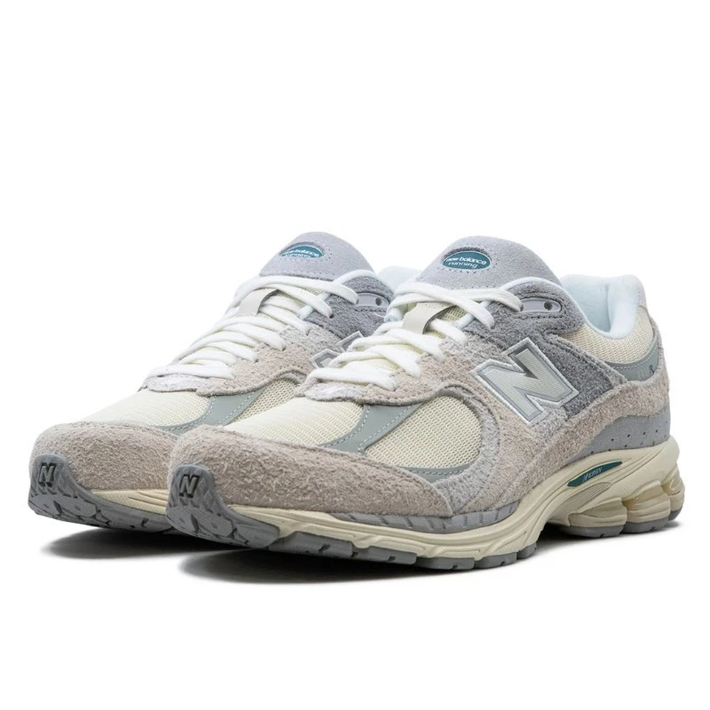New Balance 2002r Linen 2