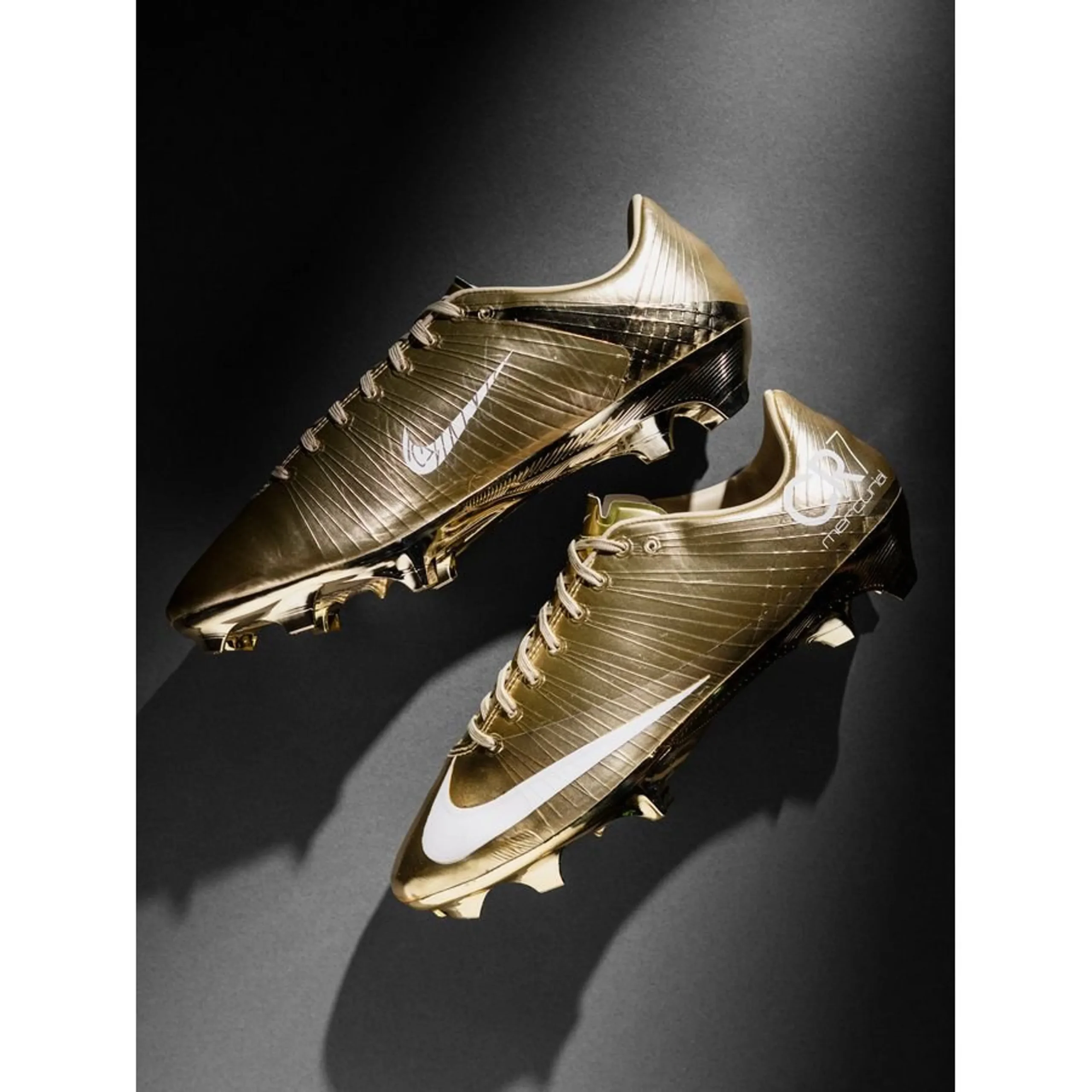 Nike Mercurial Vapor Superfly CR7 RGN - Metallic Gold/White LIMITED EDITION – תמונה 10