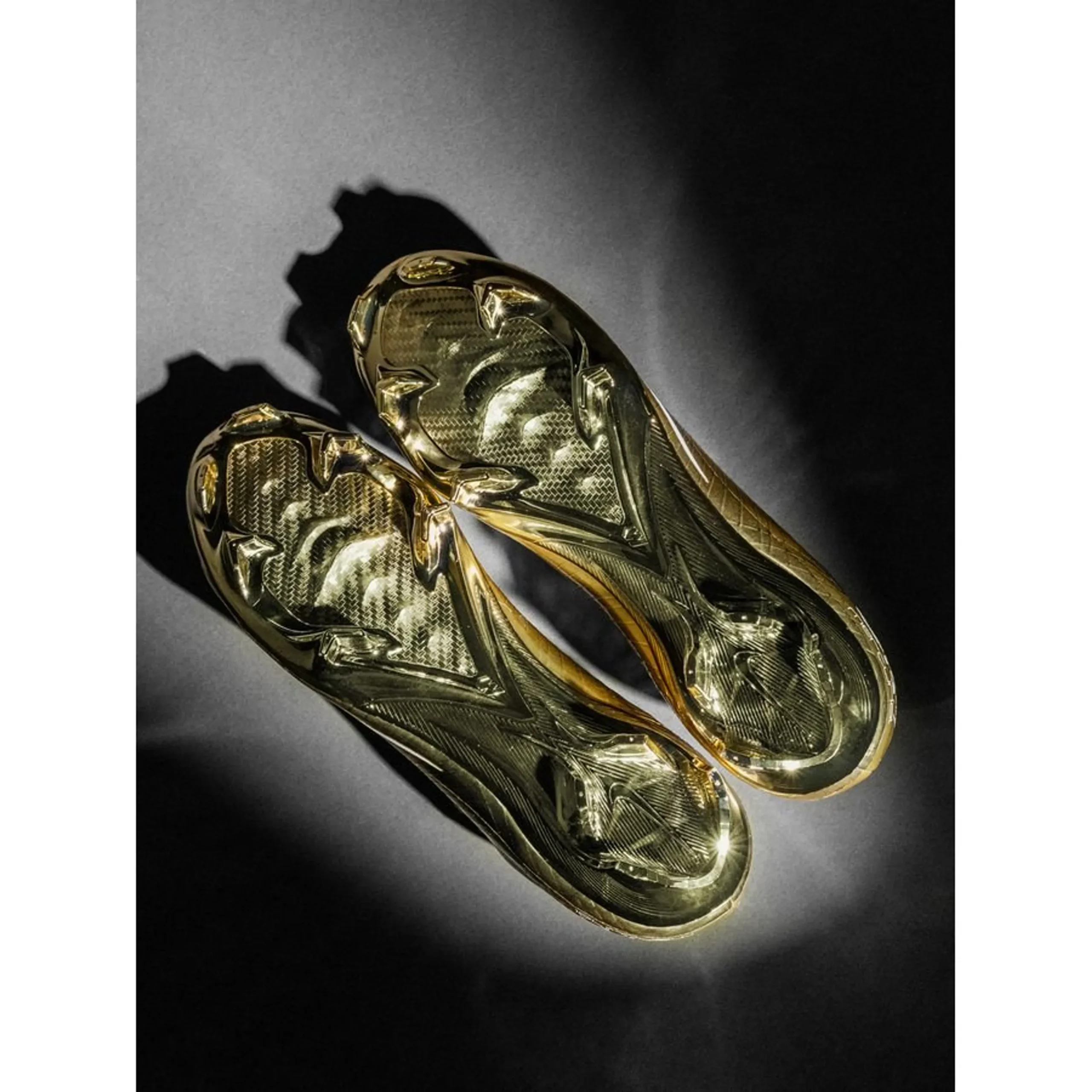Nike Mercurial Vapor Superfly CR7 RGN - Metallic Gold/White LIMITED EDITION – תמונה 5