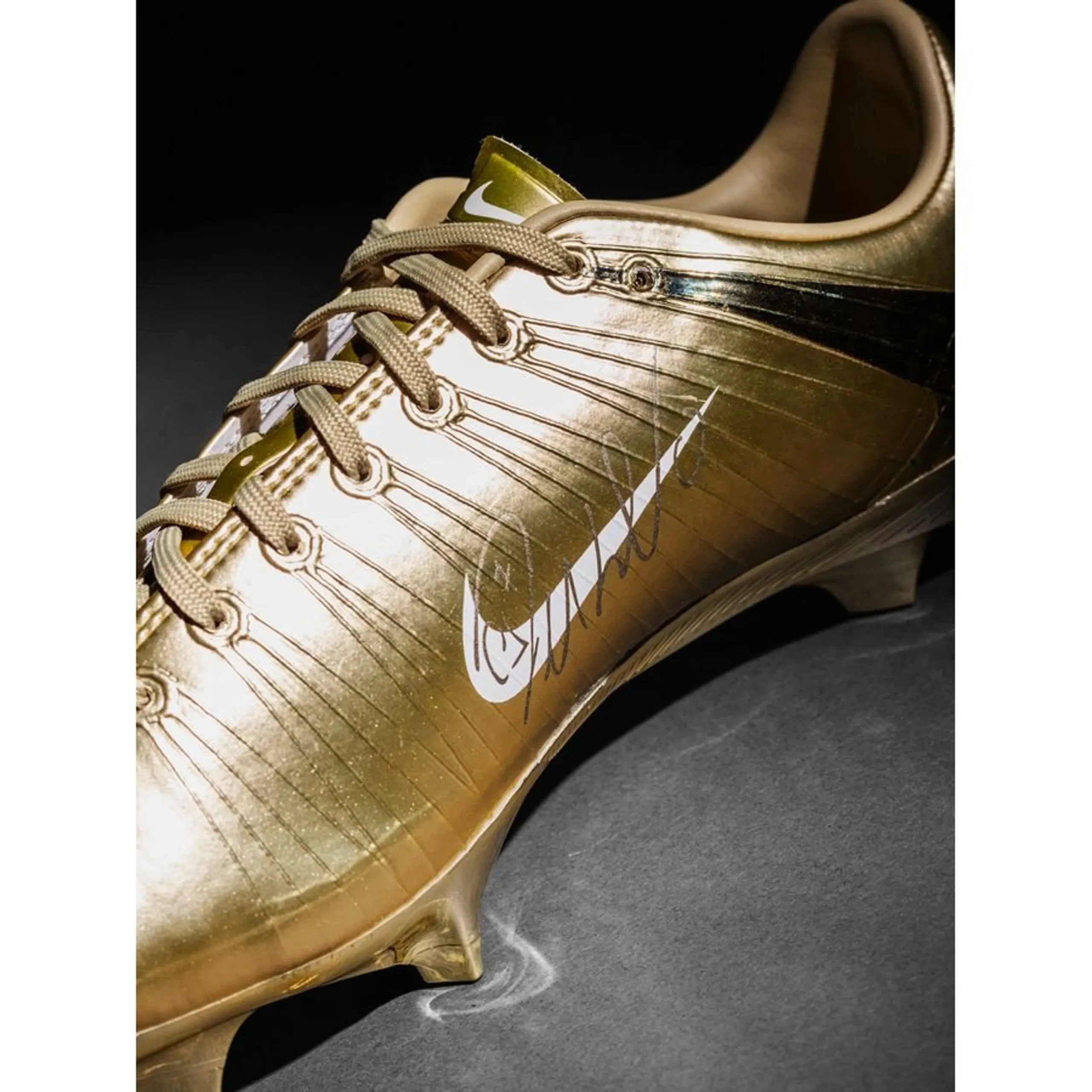 Nike Mercurial Vapor Superfly CR7 RGN - Metallic Gold/White LIMITED EDITION – תמונה 6