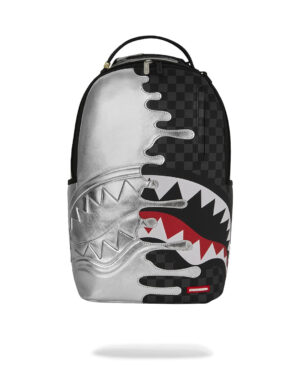 תיק גב Sprayground כסוף מטלי בעיצוב נוזלי ומשבצות דאמייה שחור